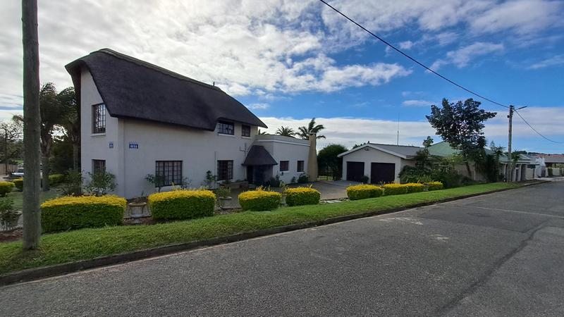 4 Bedroom Property for Sale in Albertinia Western Cape